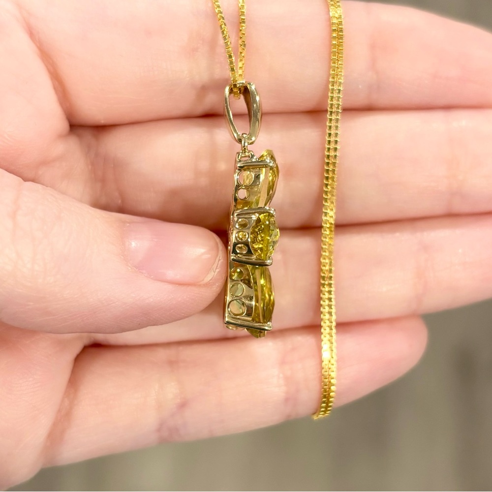10K Peridot Quartz rose teardrop light green yellow gold Christian cross pendant - Picture 8 of 12